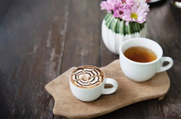 热饮咖啡和茶具放松菜谱背景概念 热饮点心背景概念 — 图库照片