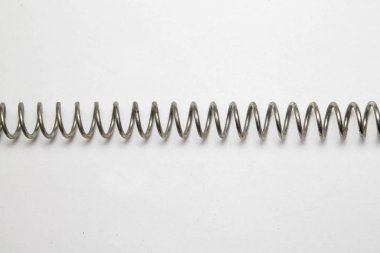 Beyaz arka planda Bobin yaylar