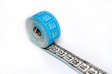 ölçü birimi teyp closeup beyaz arka plan üzerinde