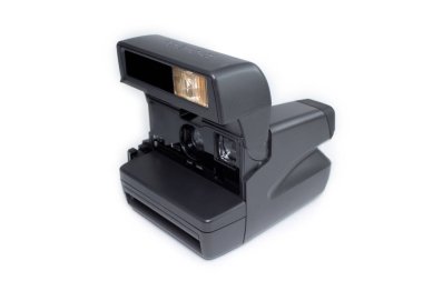 Beyaz arka plan üzerinde izole anlık fotoğraf makinesi