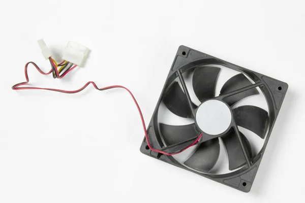 Számítógép ventilátor elszigetelt fehér háttér — Stock Fotó