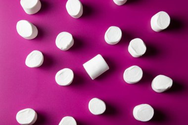 Beyaz lokum, yaklaş. 