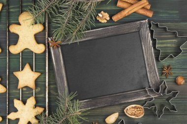Bal ve tarçın bir woode tarih ile Noel zencefil gingerbreads