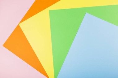 Çok renkli kağıt (turuncu, pembe, mavi, sarı, yeşil)