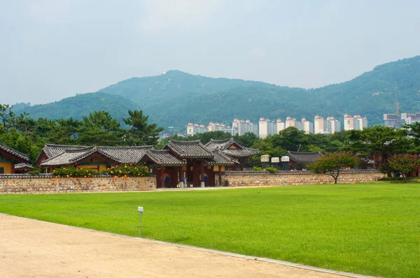 Túmulo Real Gimhae Verão Coréia Sul — Fotografia de Stock