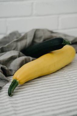 yeşil ve sarı kabak 