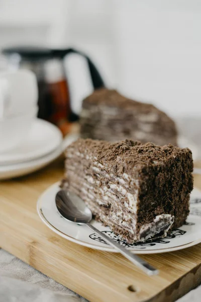 Tatlı ile hizmet çay