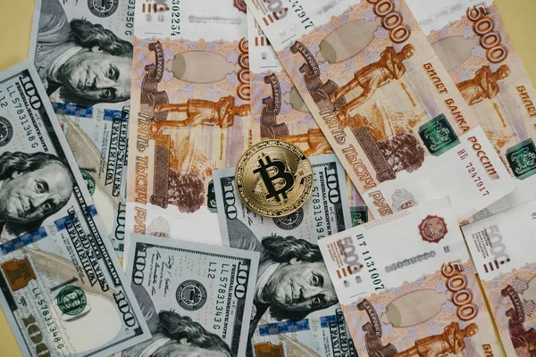 Altın bitcoin ve para