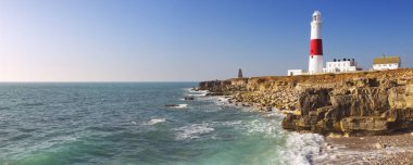 Dorset, İngiltere'de güneşli bir Portland Bill deniz feneri