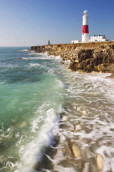 Portland Bill latarni w Dorset, w Anglii w słoneczny dzień — Zdjęcie stockowe