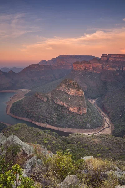 Blyde River Canyon en Sudáfrica al atardecer — Foto de Stock