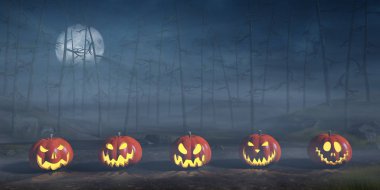 Jack O'Lanterns gece puslu bir Cadılar Bayramı peyzaj