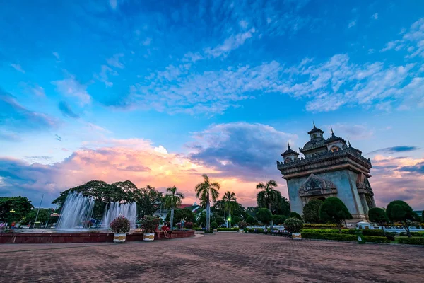 Patuxai monument in Vientiane — Stockfoto