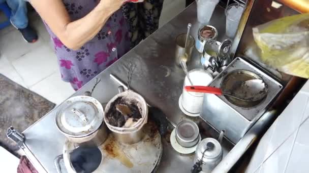 Koffie in Ho Chi Minh stad, Vietnam — Stockvideo