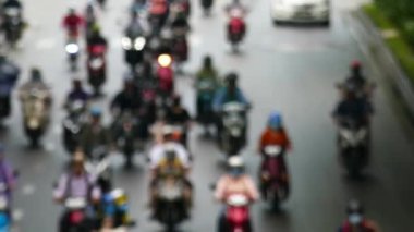 Ho Chi Minh şehri, Vietnam - 18 Mart 2017: yoğun saat, trafik sesi. Binlerce motosiklet ve araba Vietnam 'ın en büyük şehri olan Saigon olarak da bilinen Ho Chi Minh şehrinin sokaklarını doldurdu..
