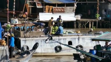 Can tho yüzen pazarı