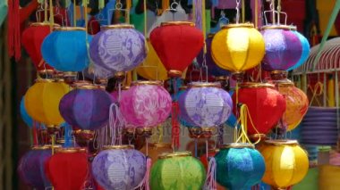 Lanern için satmak Luong Nhu Hoc Caddesi'nde, Vietnam