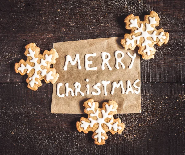 Χριστούγεννα μελόψωμο cookies σε σκούρο φόντο με το effe — Φωτογραφία Αρχείου