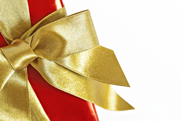 Gift red box with gold ribbon and bow isolated — Stock Photo, Image