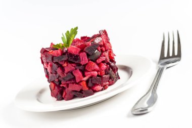 salata sos izole beyaz arka plan clos bir plaka üzerinde