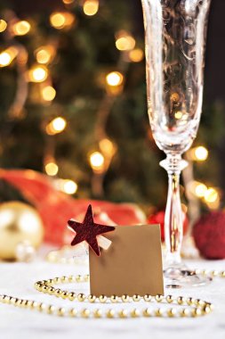 Noel topları ve kart wi için dekore edilmiş Festival tablo