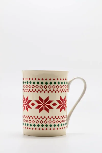 Scandinavische kerst cup met patroon geïsoleerd op witte backgr — Stockfoto