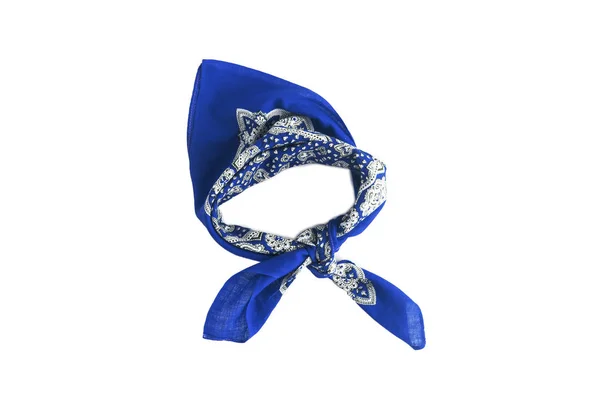 Niebieski, niebieski chusta bandana z wzorem, na białym tle — Zdjęcie stockowe