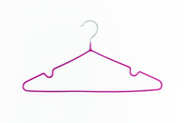 Bir renkli metal askı, izole üzerinde beyaz arka plan, yakın çekim