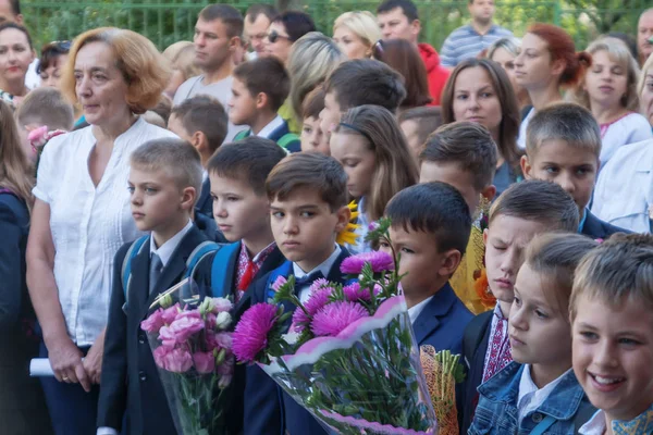 Ucraniana.Kiev - 1 de setembro de 2016. Primeiros anos e outros tutor — Fotografia de Stock