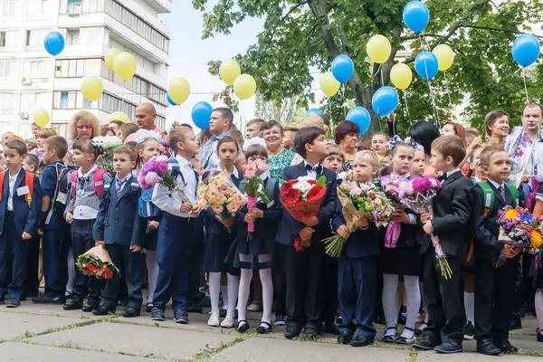 Ucraina.Kiev - 1 settembre 2016. Primi alunni e altri stalloni — Foto Stock