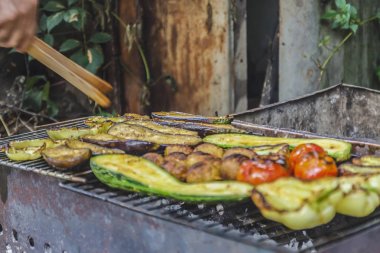 Çeşitli ızgara sebze. Şef pişirme vegetables.top görünümü clo