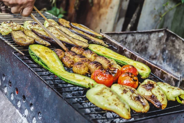 Bukiet warzyw z grilla. Chef gotowania vegetables.top widok clo — Zdjęcie stockowe