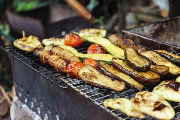 Bukiet warzyw z grilla. Chef gotowania vegetables.top widok clo — Zdjęcie stockowe