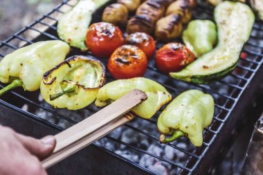 Çeşitli ızgara sebze. Şef pişirme vegetables.top görünümü clo