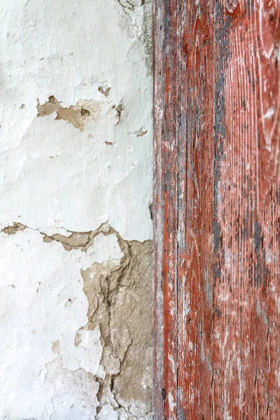 Fundo de madeira colorida com descascamento pintura antiga — Fotografia de Stock