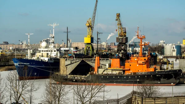 Werft in der Sankt-Peterburg — Stockfoto