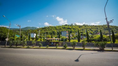 Yol ve araçların Gagra City