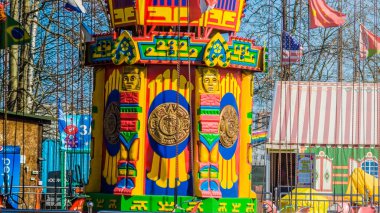 Eğlence Parkı cazibe, dönme dolap inceleme