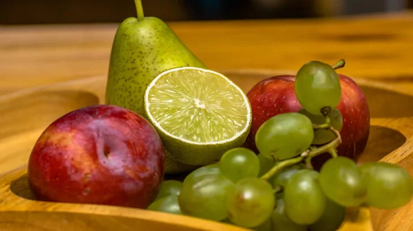 Frutta Tropicale Cesto — Foto Stock