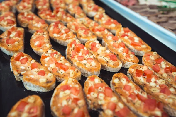 Bruschetta italiano pão de alho torrado com tomate — Fotografia de Stock