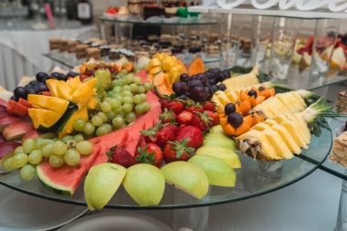 Kayısı Erik ananas ve kivi