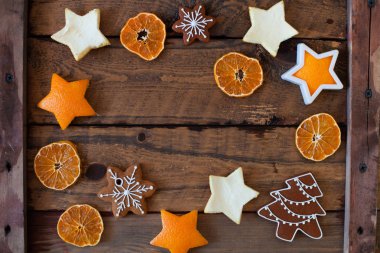 Noel kompozisyon. Xmas Çerezler, mandalina, tarçın, fest