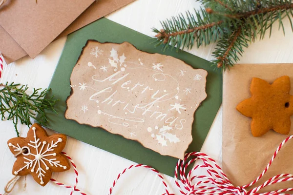 ¡Feliz Navidad! Galletas de Navidad, Hombre de jengibre, cinta, tarjeta, fe Fotos de stock