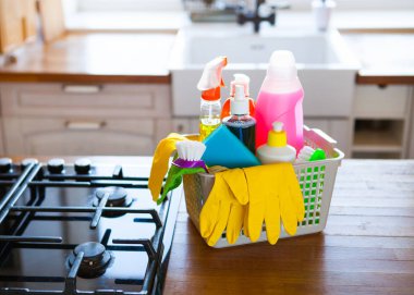 Sepet bulanık arka plan beyaz citchen maddelerde Temizleme. C