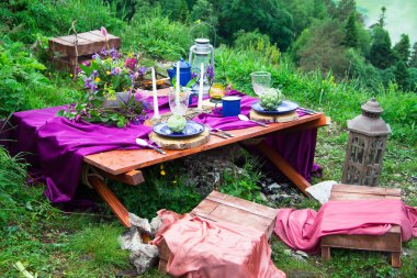 Sofra düğün rustik tarzda dekore edilmiş. Inspira düğün