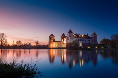 Grand Castle Mir görünümüne