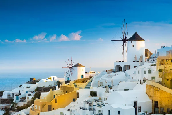 Weergave van Oia, het mooiste dorp van Santorini eiland — Stockfoto