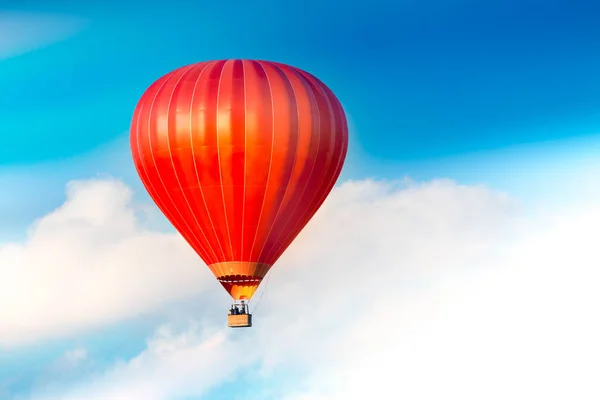 Globo de aire rojo —  Fotos de Stock