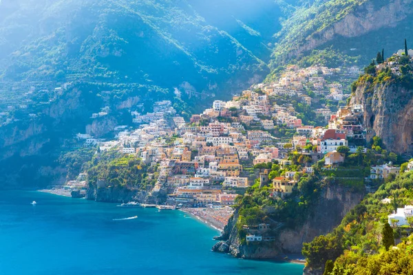 Rano Zobacz panoramę miasta Positano, Włochy — Zdjęcie stockowe