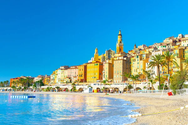 Vista del casco antiguo de Menton, Provenza-Alpes-Costa Azul, Francia —  Fotos de Stock